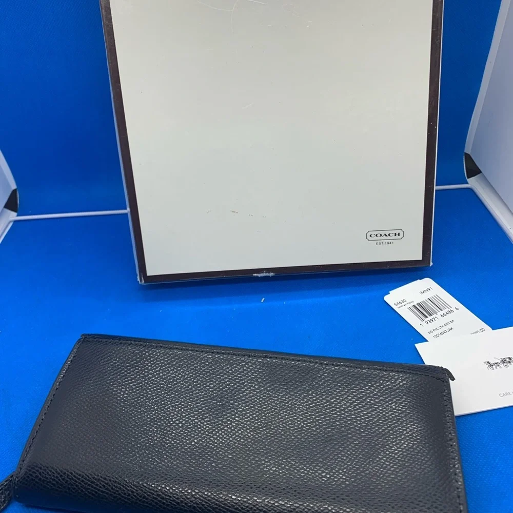 Coach black pebbled‎ leather wallet - Picture 2 of 7